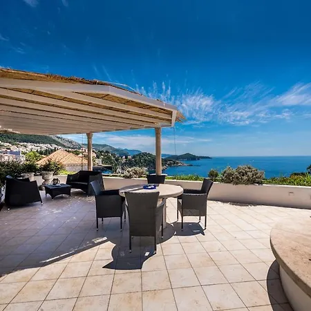 Wishing Tree Villa Ragusa